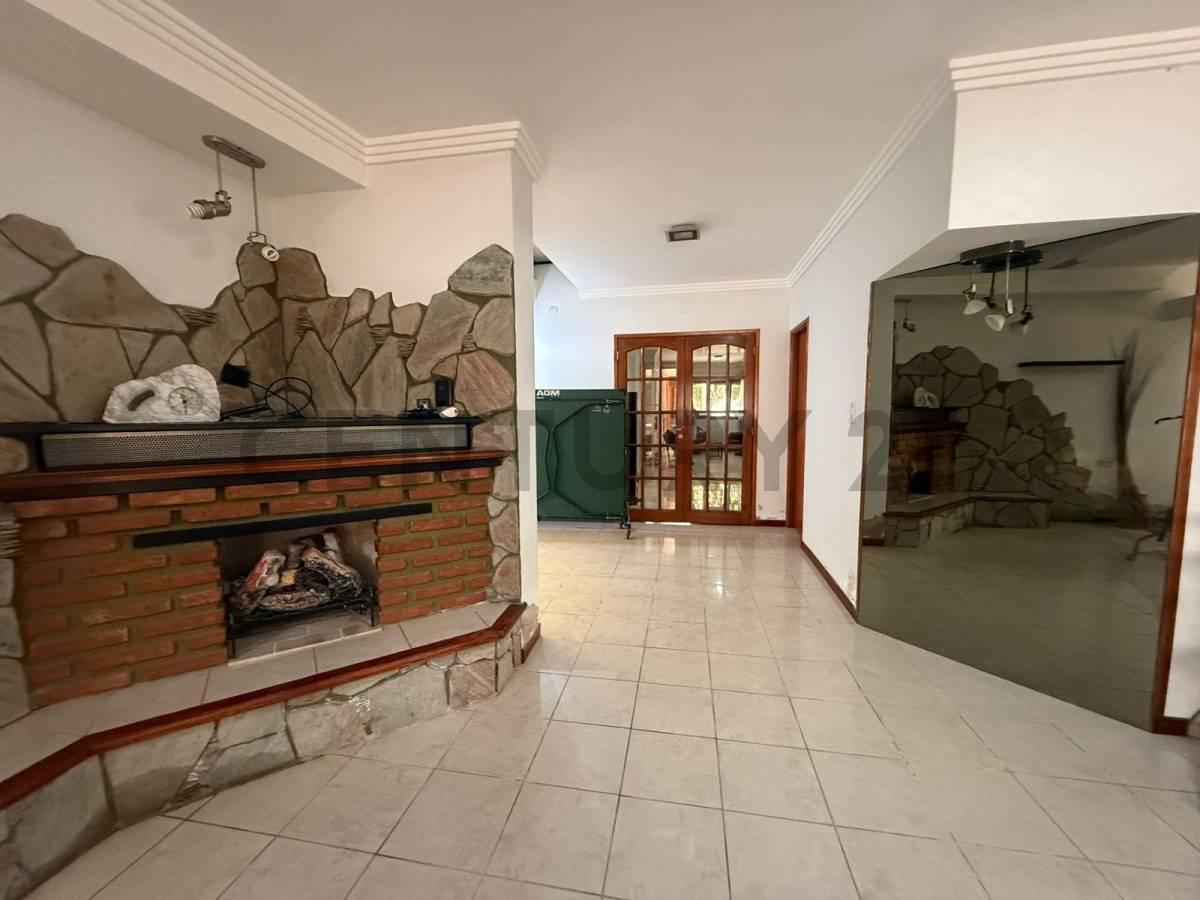 Foto de 59 entre 137 y 138, CASA 3 DORMITORIOS EN VENTA, LOS HORNOS, imagen 2