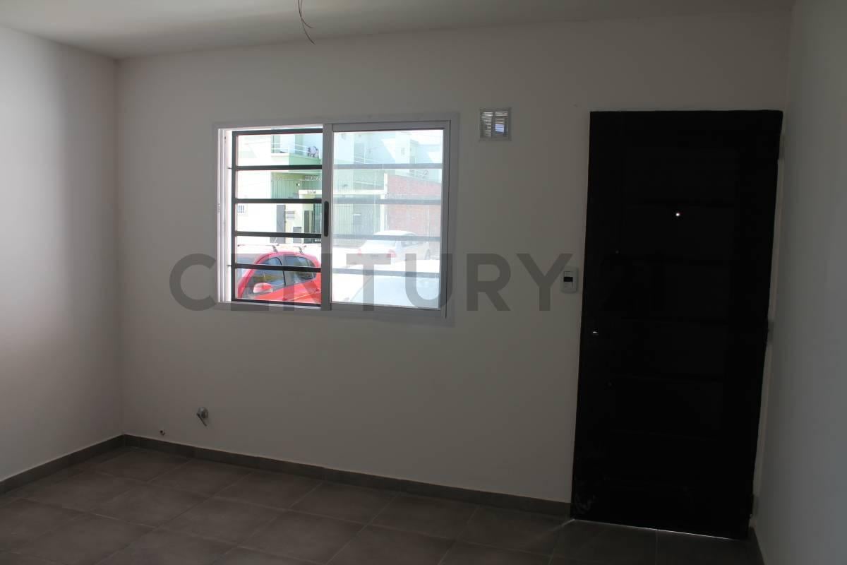 Foto de 50 entre 141 y 142 PH al FRENTE en Venta A ESTRENAR LA PLATA SAN CARLOS, imagen 1