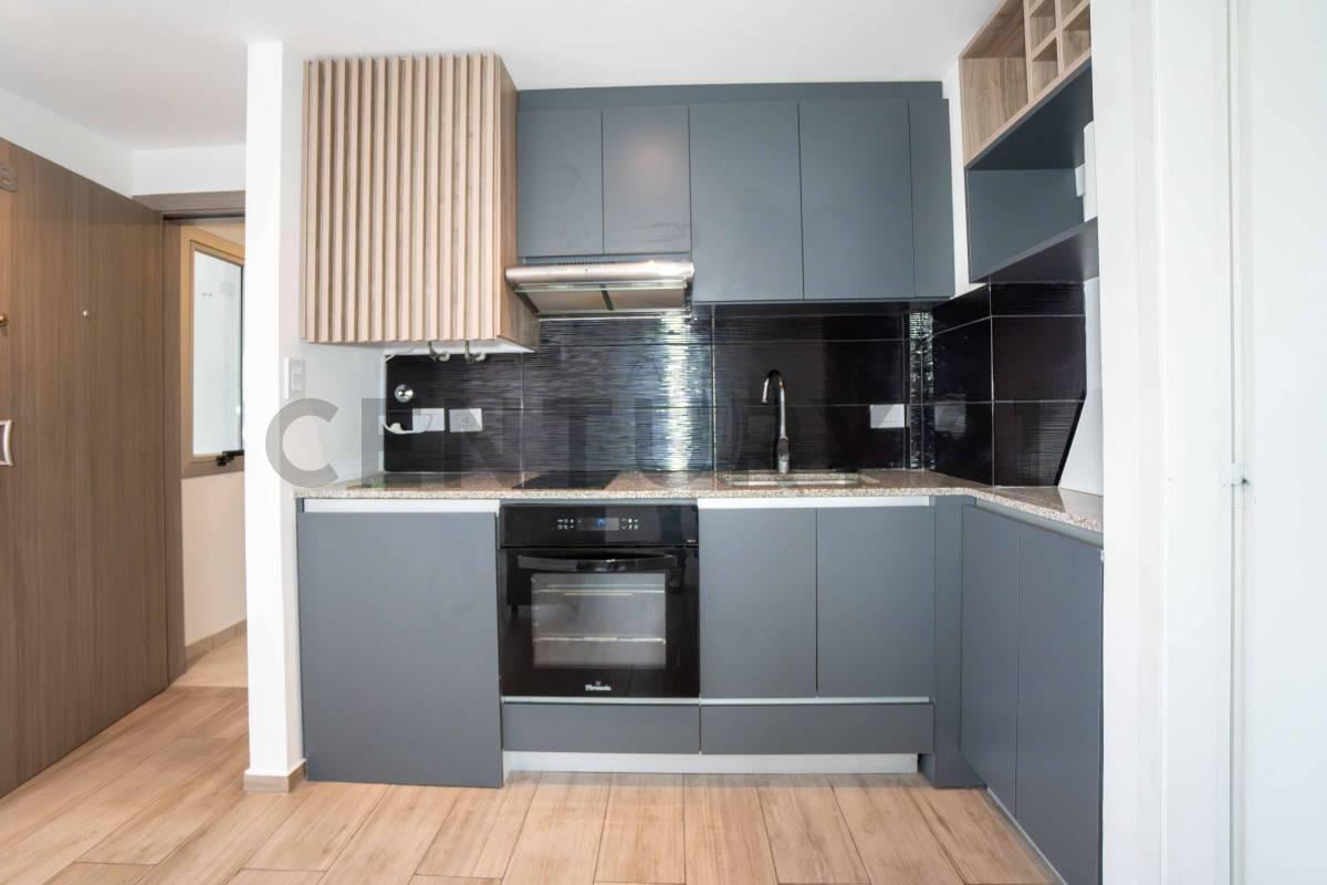 Foto de Departamento en venta en La Plata de un dormitorio frente al Parque San, imagen 2