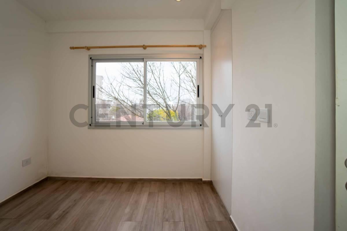 Foto de Departamento en venta en La Plata de un dormitorio frente al Parque San, imagen 5