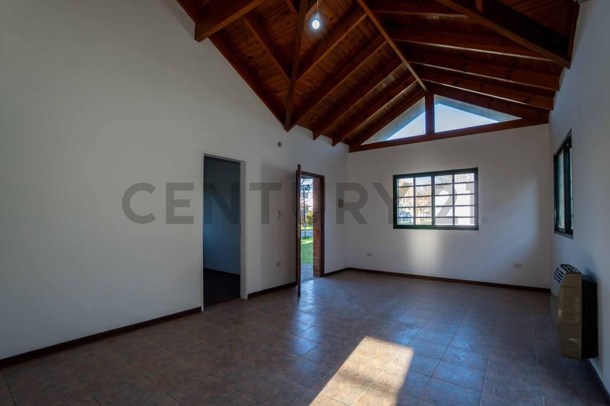 Foto de Casa en venta en Gonnet de 2 dormitorios, imagen 2