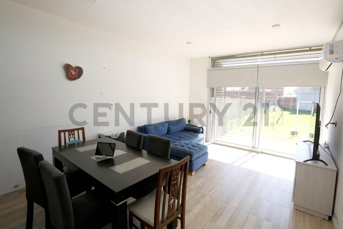 Foto de Casa en Alquiler La Plata (dos dormitorios), imagen 3