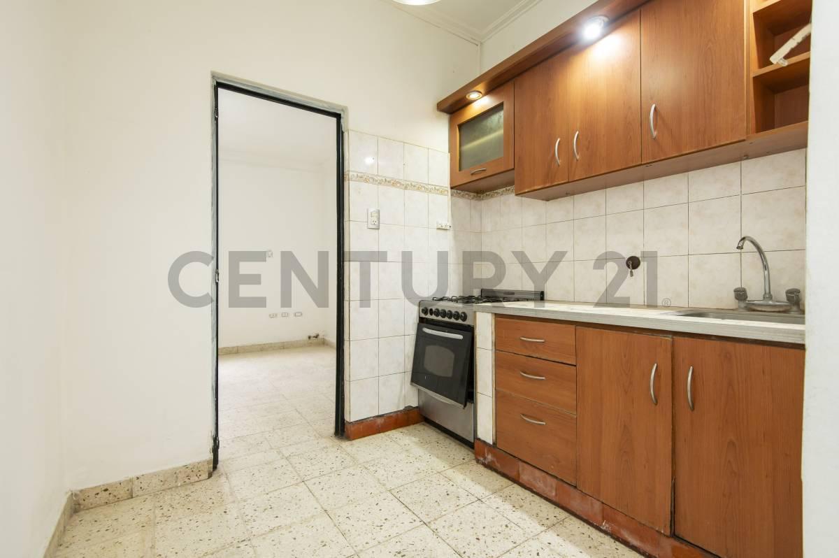 Foto de VENTA DE CASA DE 3 DORMITORIOS EN LOS HORNOS, imagen 4