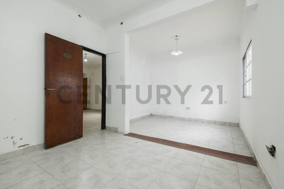 Foto de VENTA DE CASA DE 3 DORMITORIOS EN LOS HORNOS, imagen 5