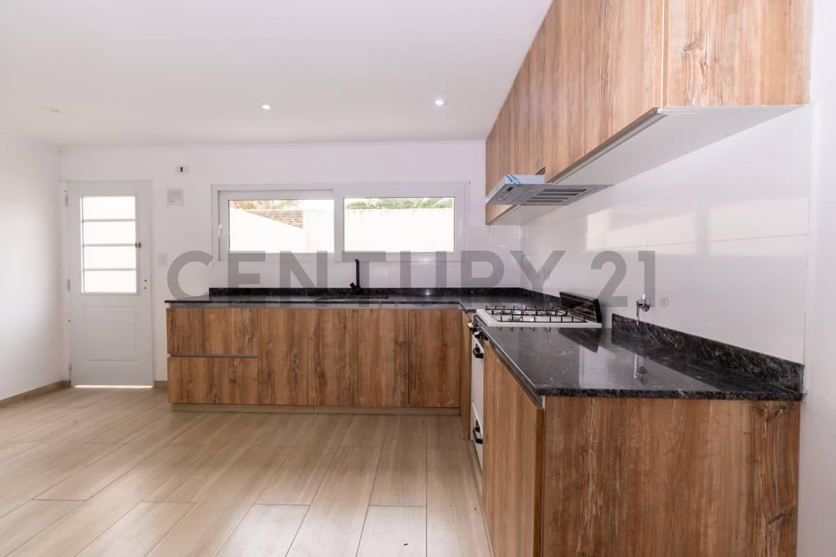 Foto de Casa en venta en La Plata tipo duplex a estrenar, imagen 5