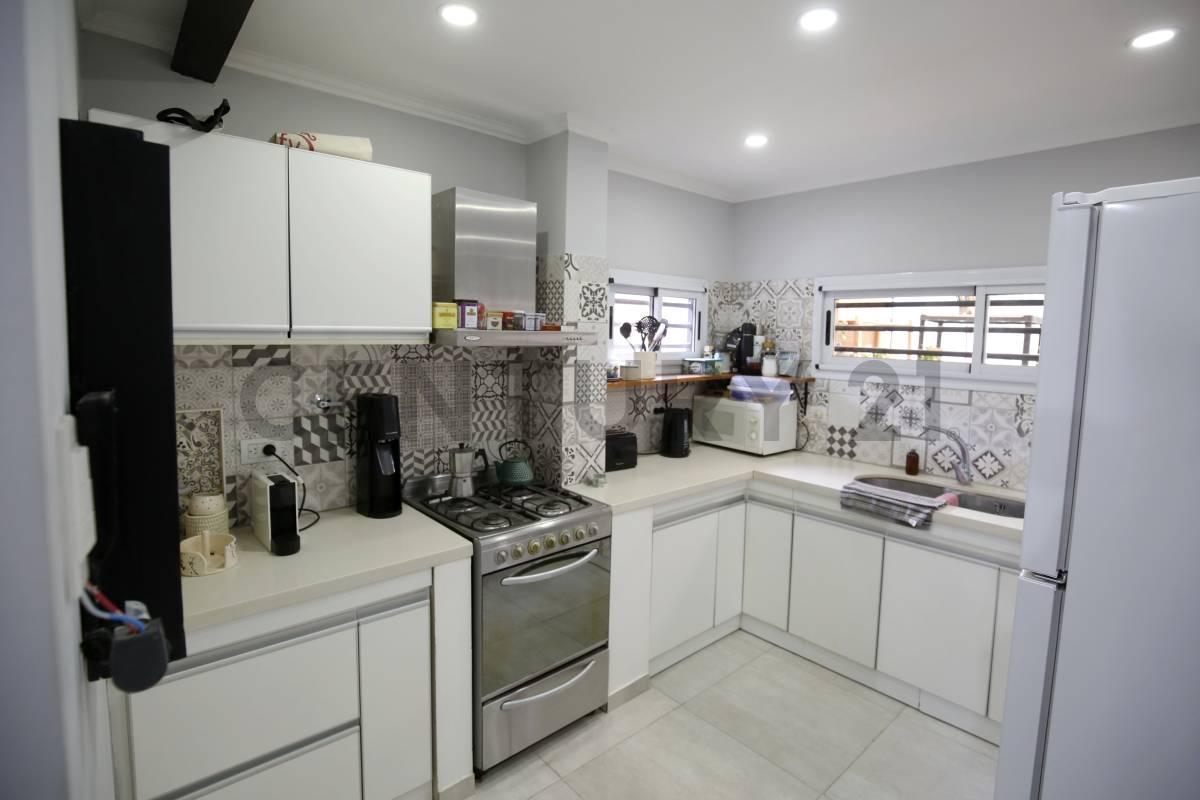 Foto de Casa en venta en City Bell de tres dormitorios, imagen 4