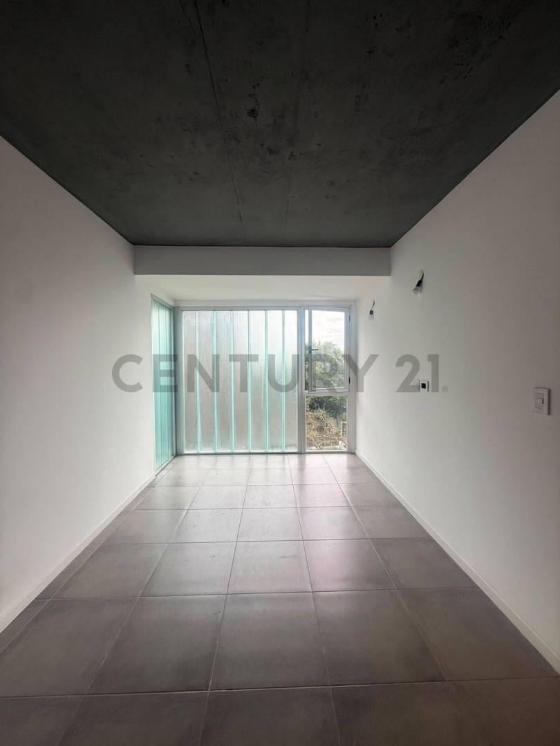 Foto de Departamento en alquiler en La Plata, imagen 1