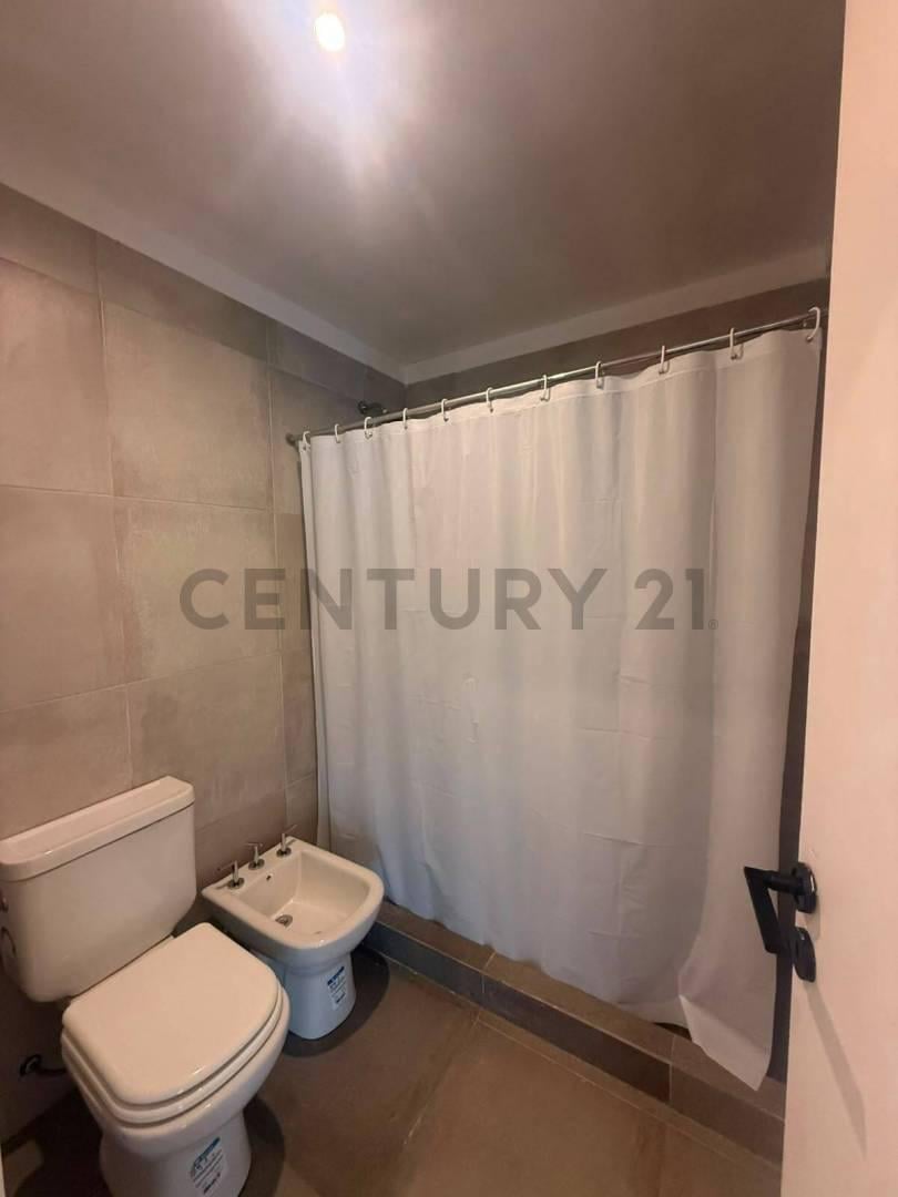 Foto de Departamento en alquiler en La Plata, imagen 4