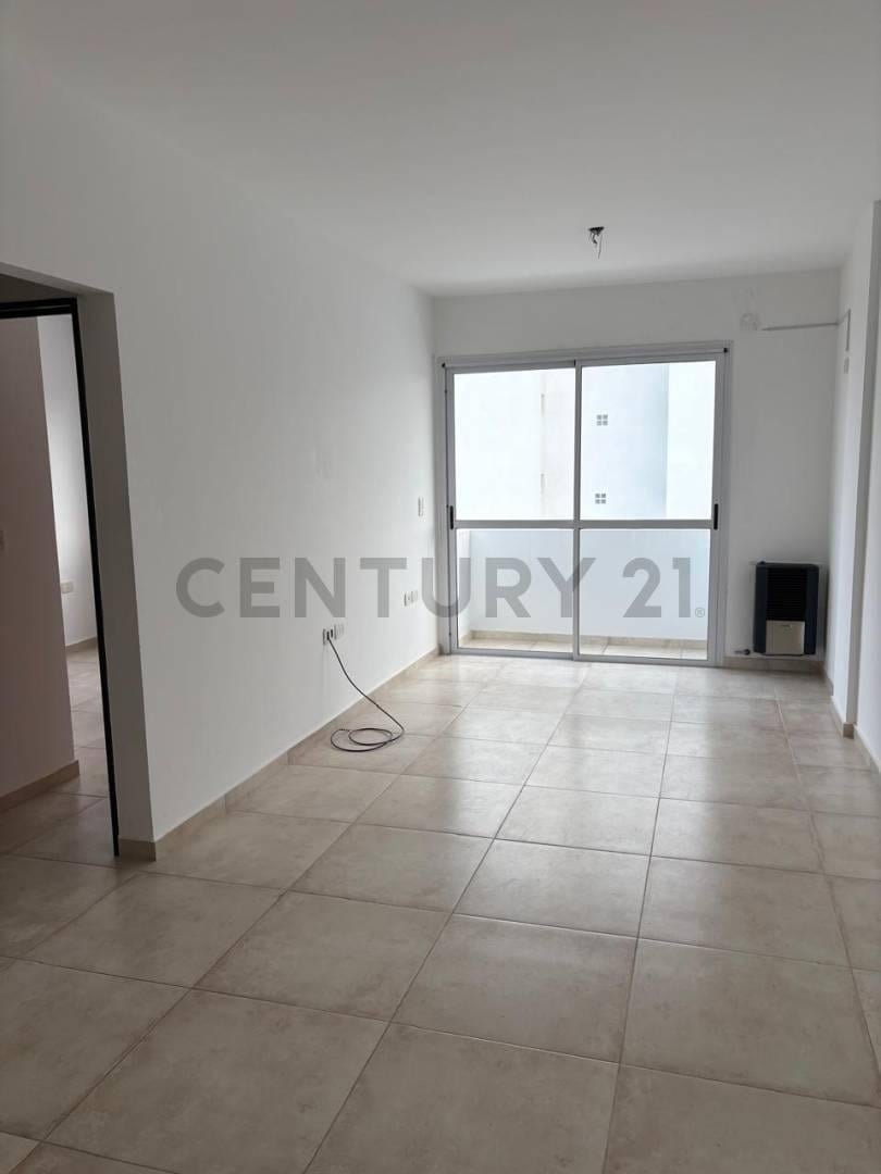 Foto de Departamento en alquiler en La Plata, imagen 1