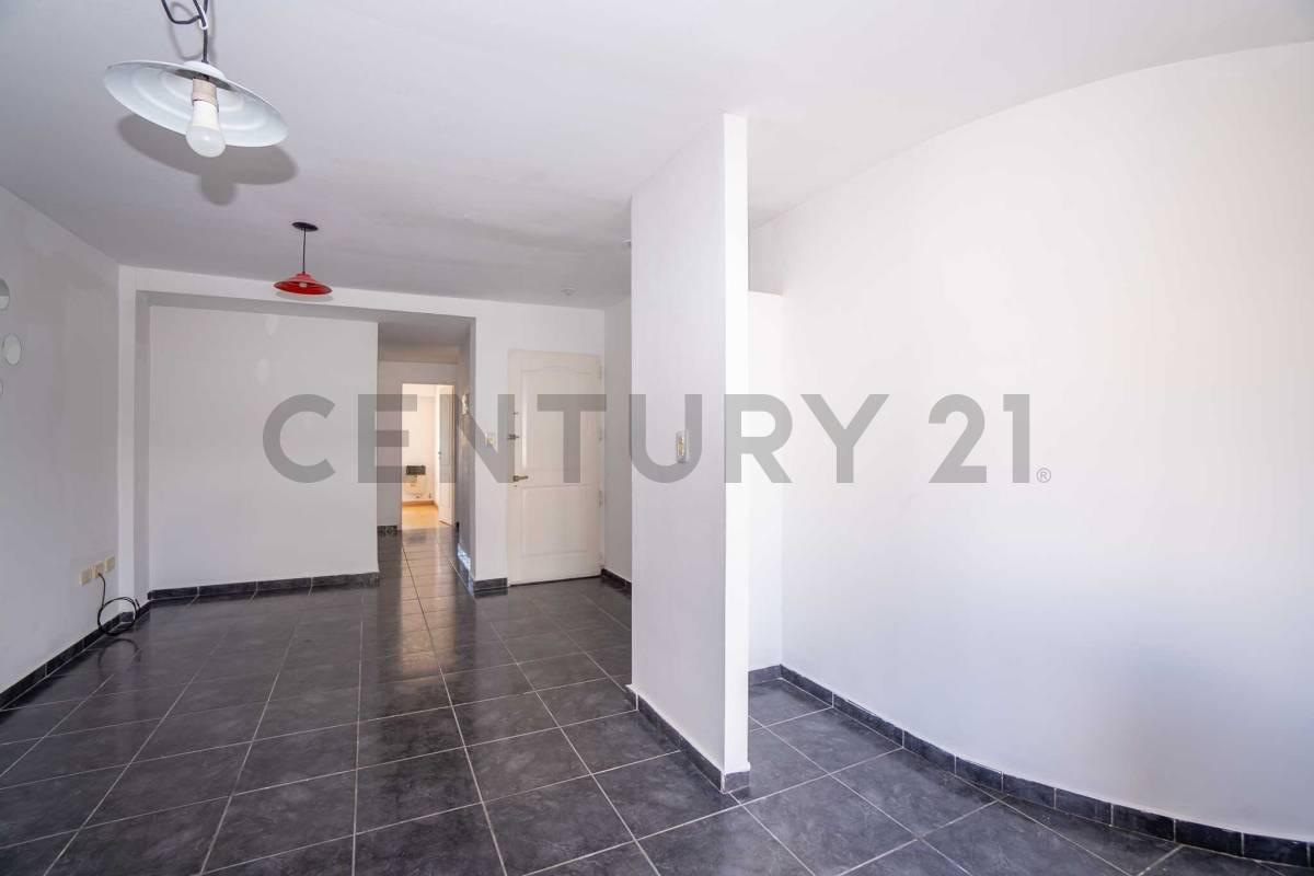 Foto de DEPARTAMENTO EN VENTA EN LA PLATA, imagen 1