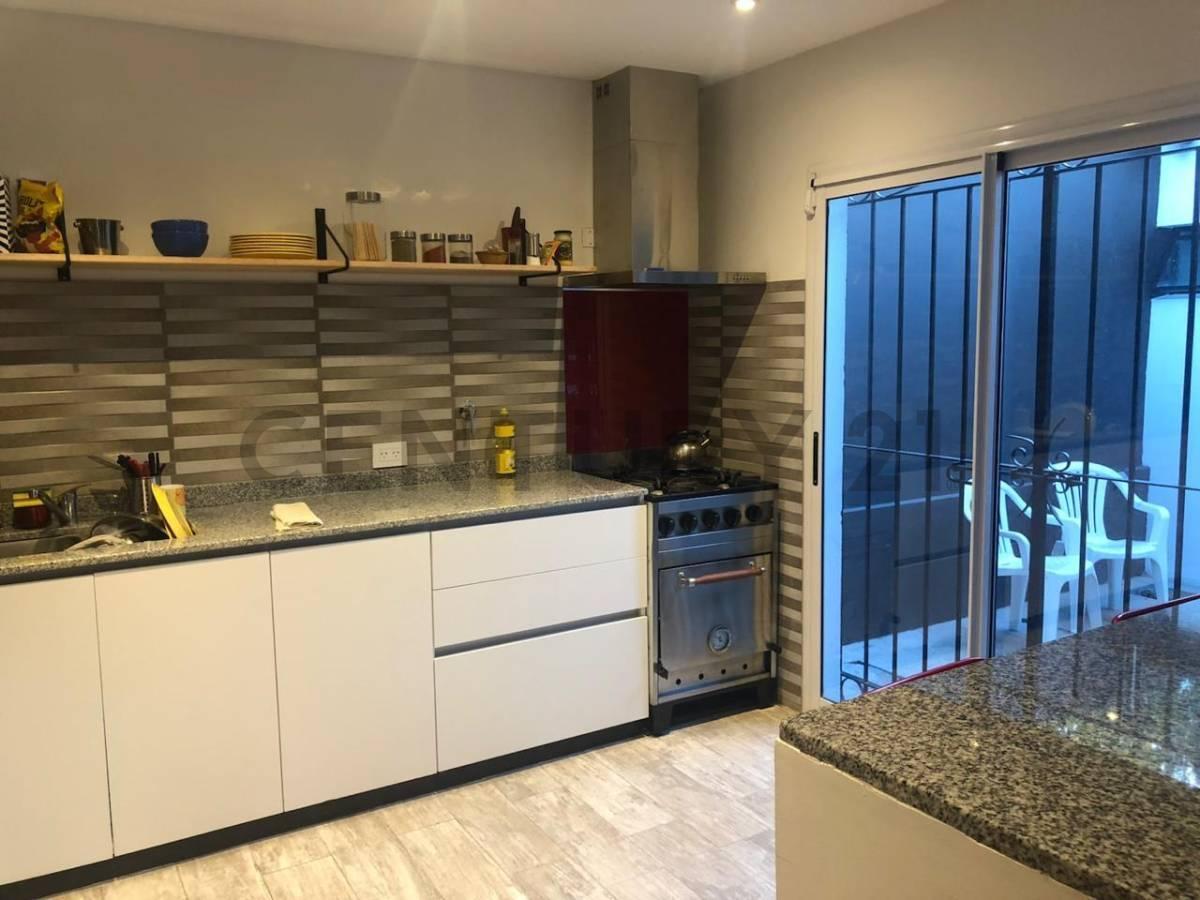 Foto de CASA EN VENTA EN LA PLATA 3 DORMITORIOS, imagen 3