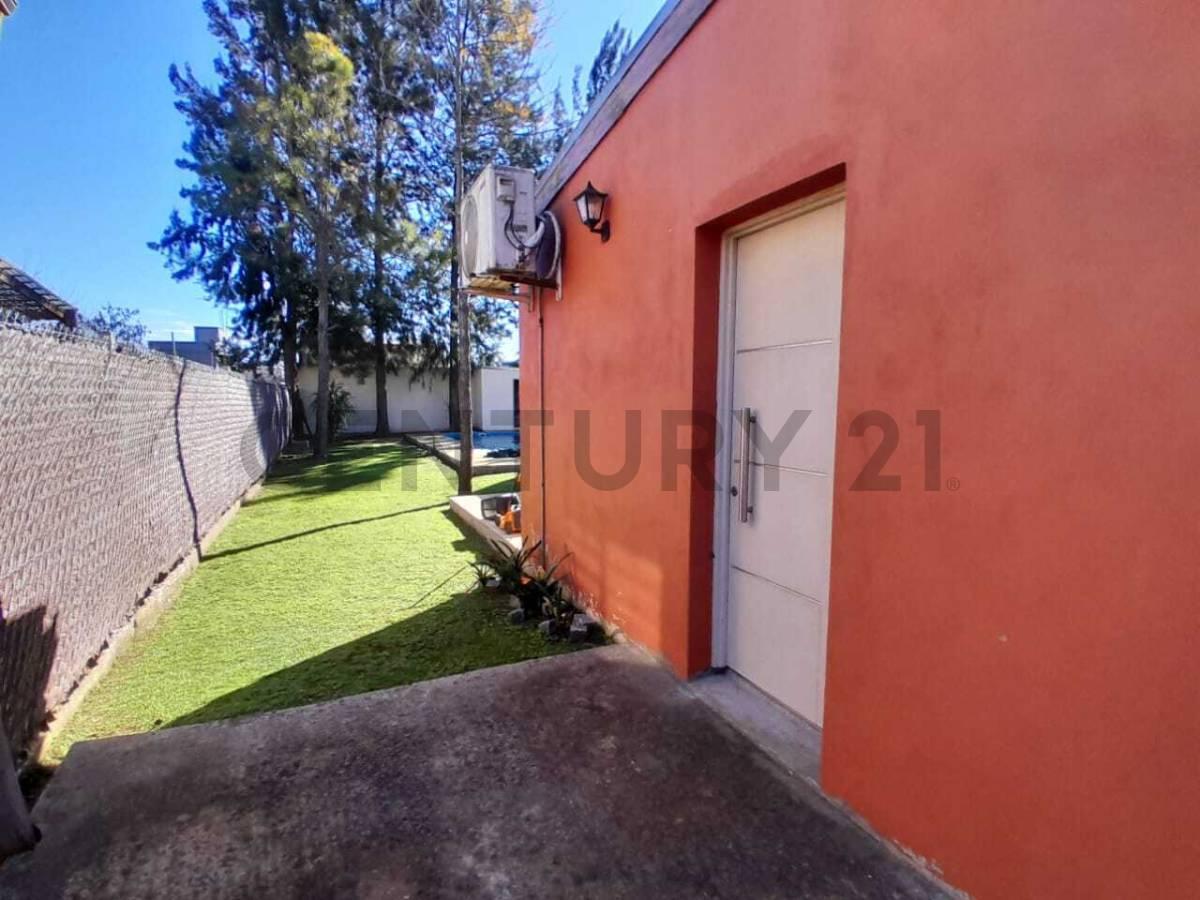 Foto de Casa en Venta en Villa Elisa Barrio "El Rincón", imagen 5