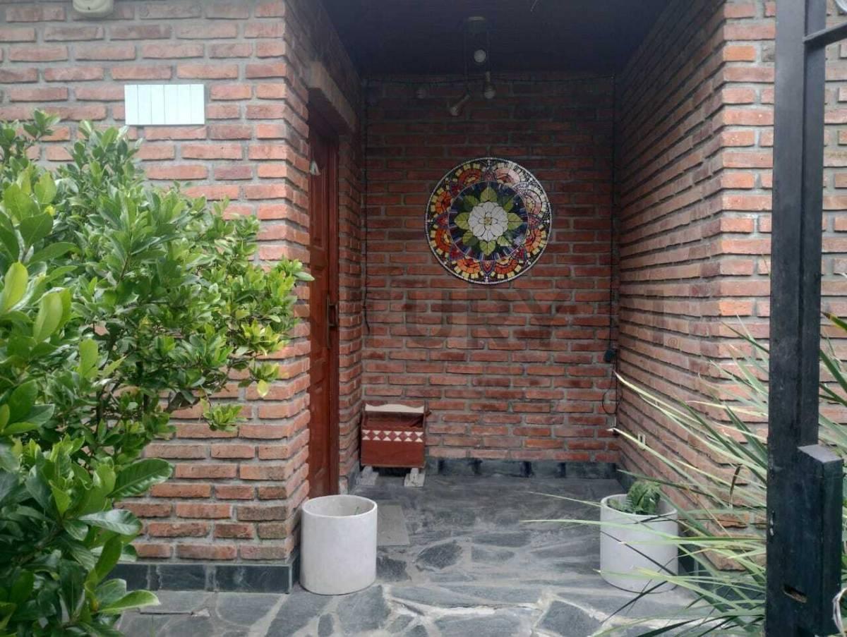 Foto de CASA EN VENTA EN GONNET, imagen 1