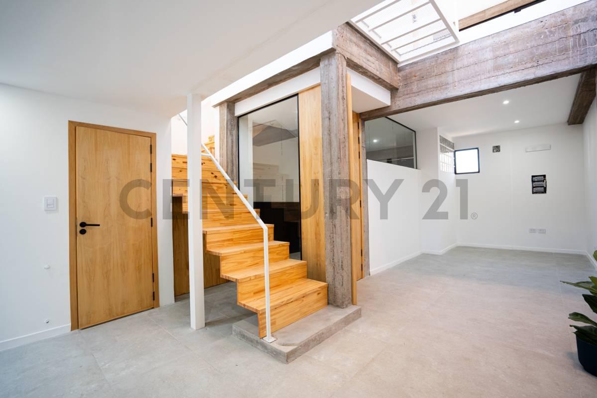 Foto de CASA EN VENTA EN LA PLATA DE DISEÑO PARQUE SAN MARTIN, imagen 1
