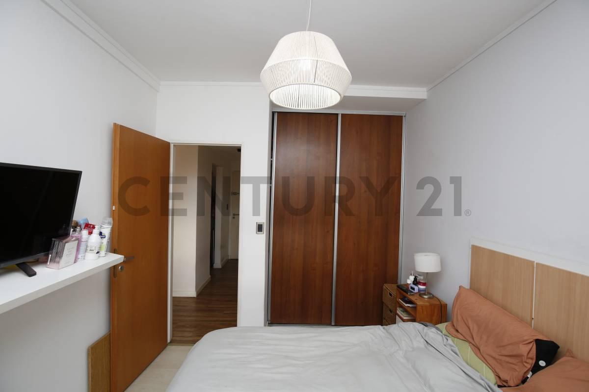 Foto de Departamento en venta en La Plata de un dormitorio con cochera, imagen 4
