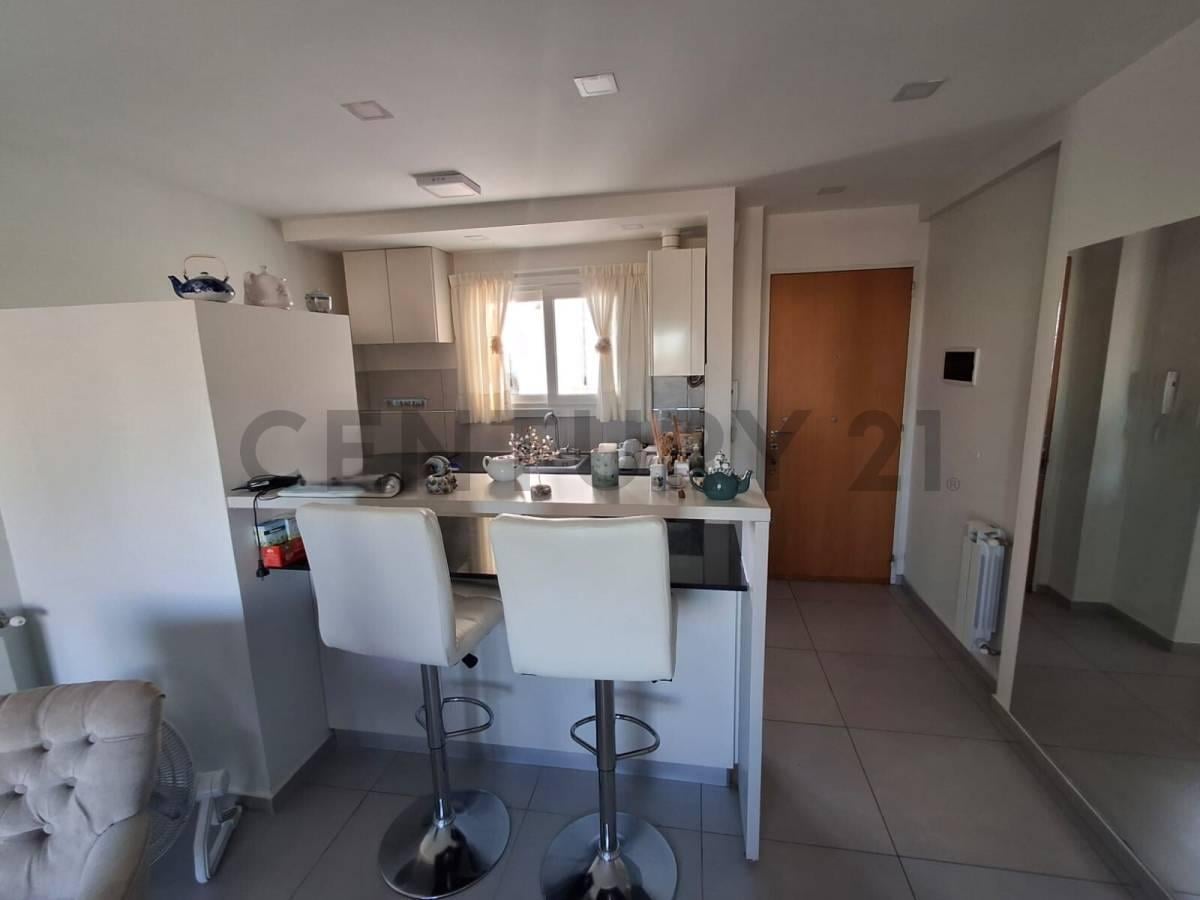 Foto de DEPARTAMENTO EN VENTA EN LA PLATA DE 2 DORMITORIOS, imagen 5