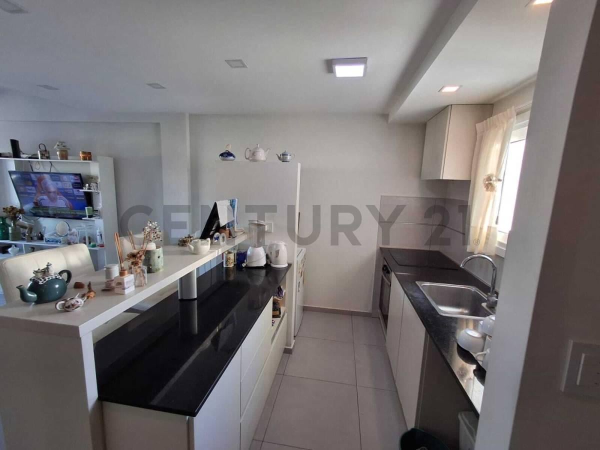 Foto de DEPARTAMENTO EN VENTA EN LA PLATA DE 2 DORMITORIOS, imagen 4