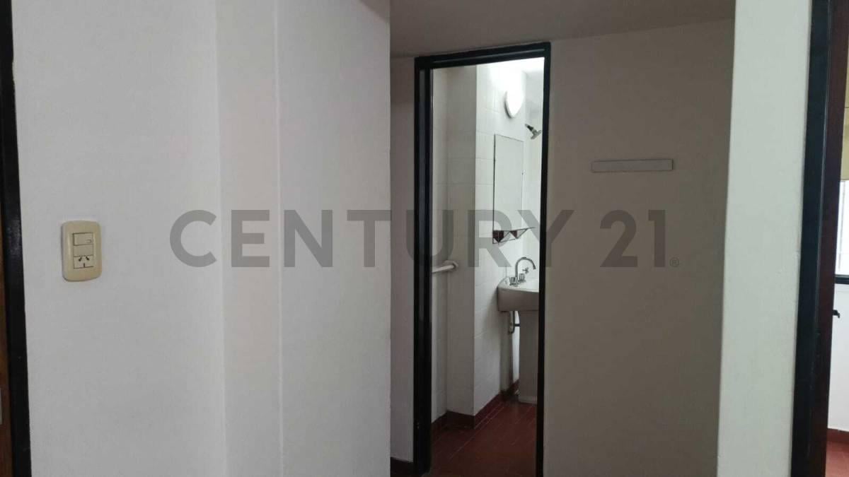 Foto de DEPARTAMENTO EN ALQUILER EN LA PLATA DE 1 DORMITORIO, imagen 2