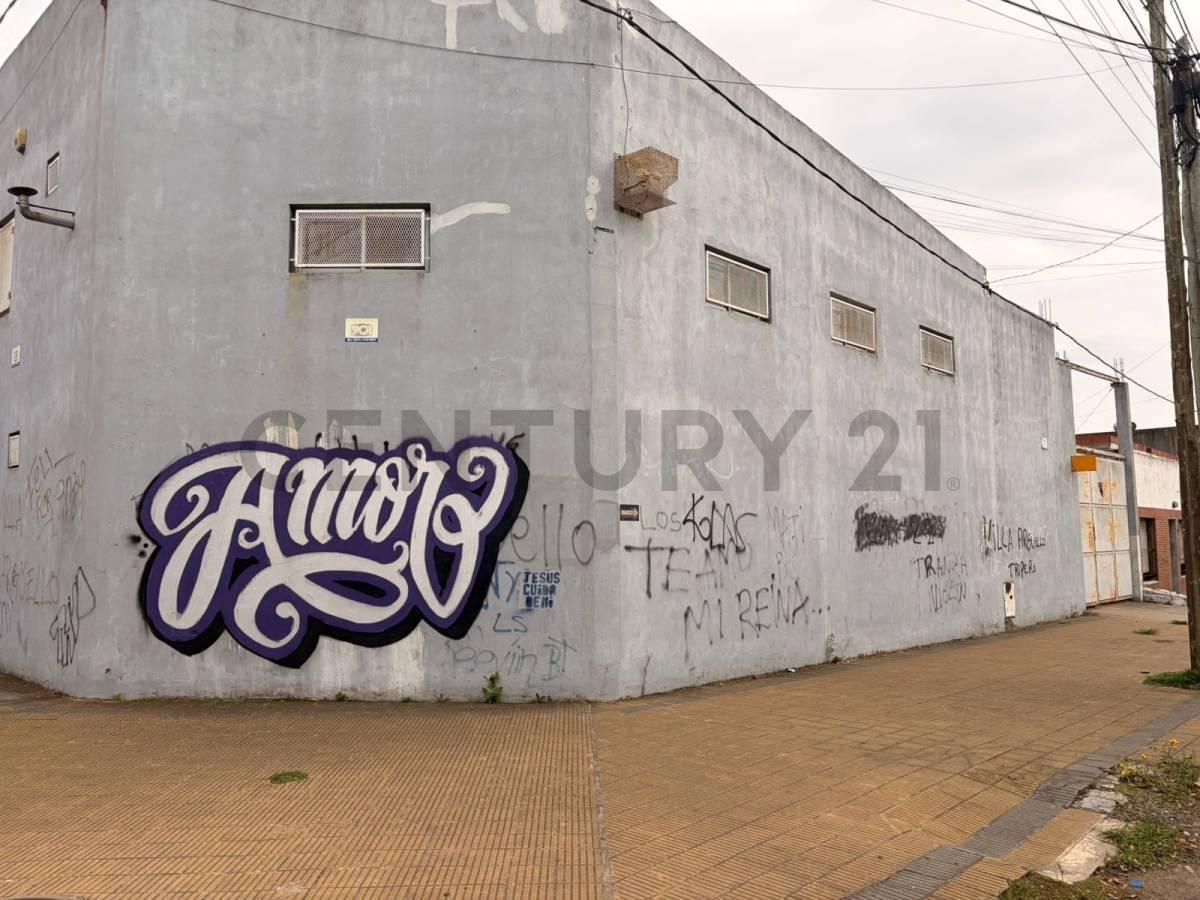 Foto de LOCAL GALPON EN VENTA EN LA PLATA, imagen 1