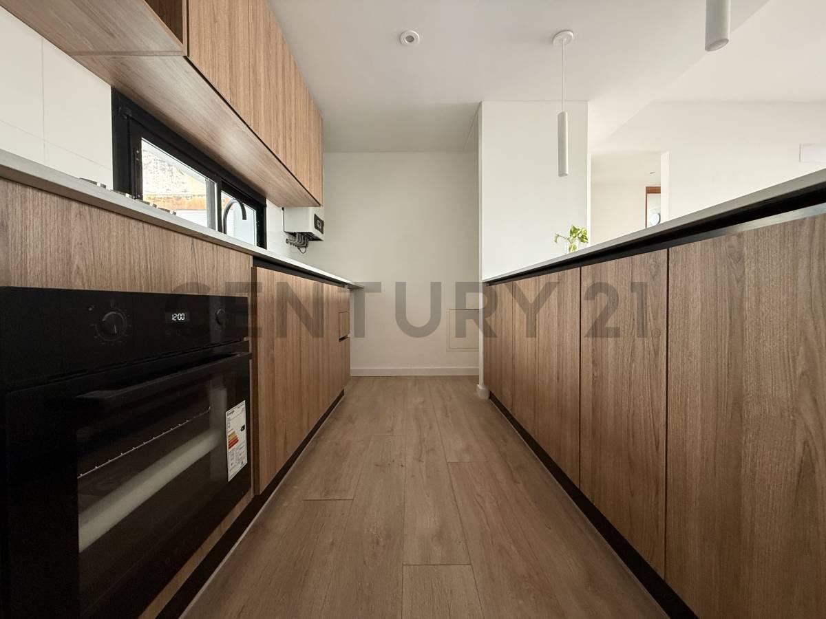 Foto de DEPARTAMENTO EN VENTA EN LA PLATA DE DOS DORMITORIOS CON COCHERA, imagen 4