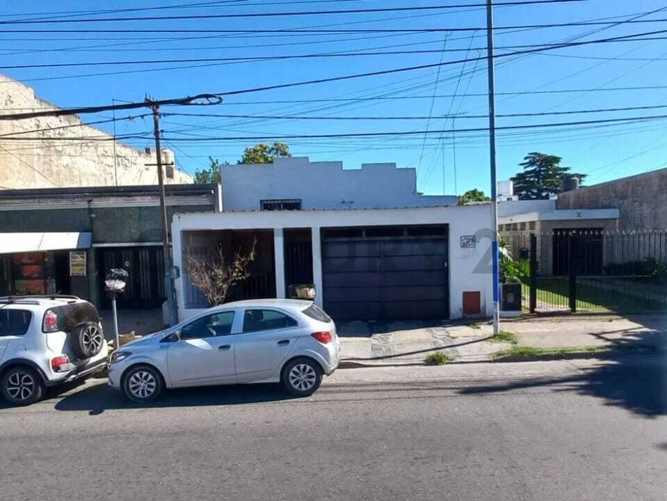 Foto de CALLE 7 E/ 80 Y 81 VENTA DE CASA EN BLOQUE, imagen 1