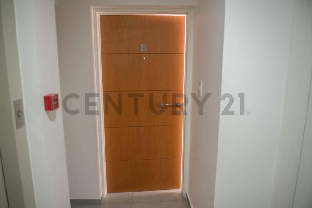 Foto de DEPARTAMENTO EN VENTA EN LA PLATA DE 2 DORMITORIOS, imagen 3