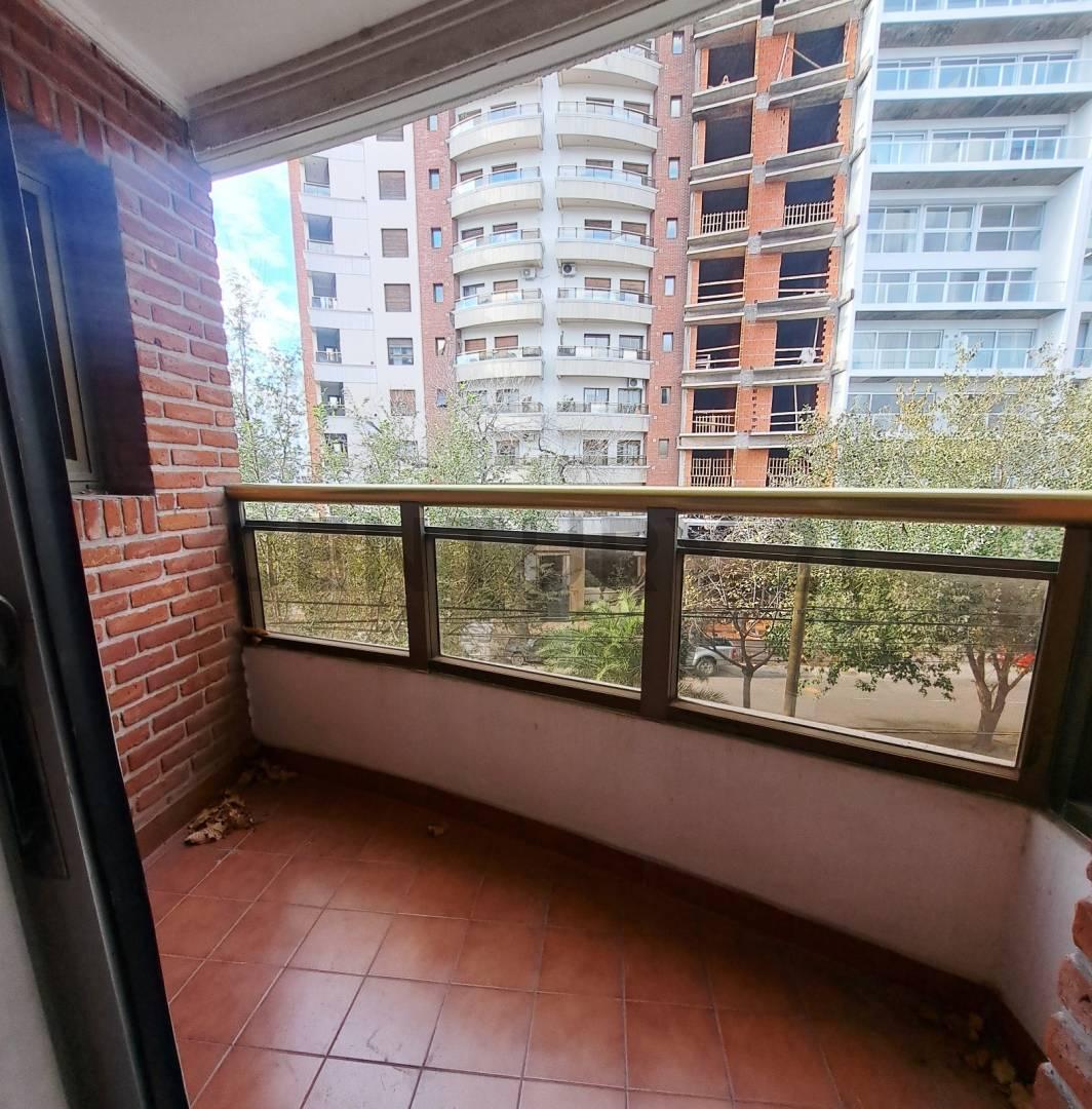 Foto de DEPARTAMENTO EN VENTA EN LA PLATA DE DOS DORMITORIOS, imagen 3