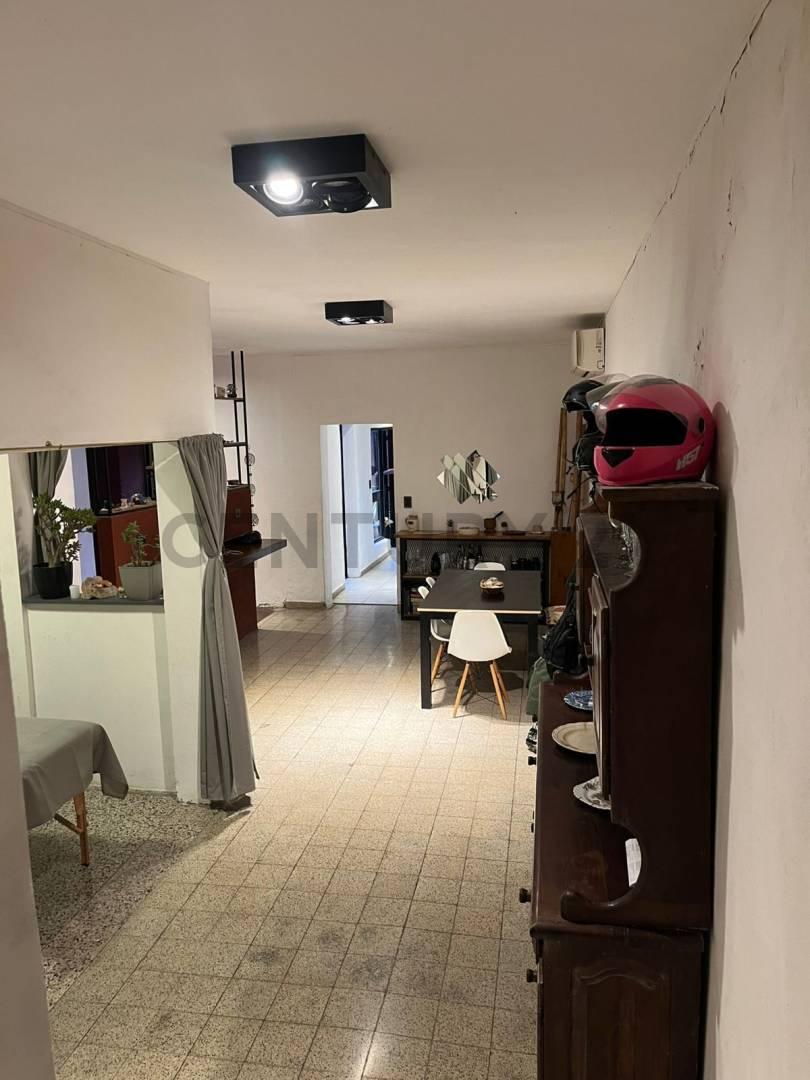 Foto de CALLE 14 E/ 55 Y 56. CASA A 200M DE PLAZA MORENO, imagen 4