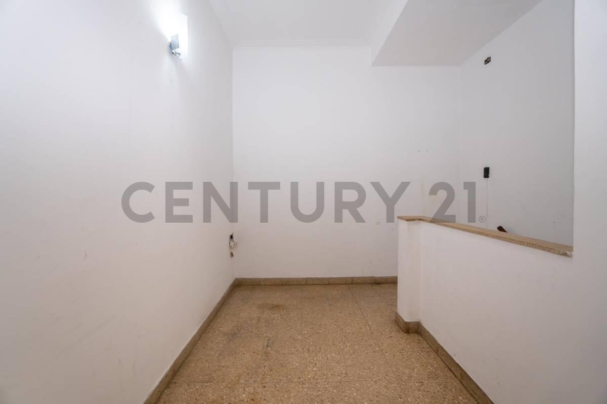 Foto de 41 ENTRE 17 Y 18 CASA MAS LOCAL Y DEPARTAMENTOS EN VENTA LA PLATA, imagen 4