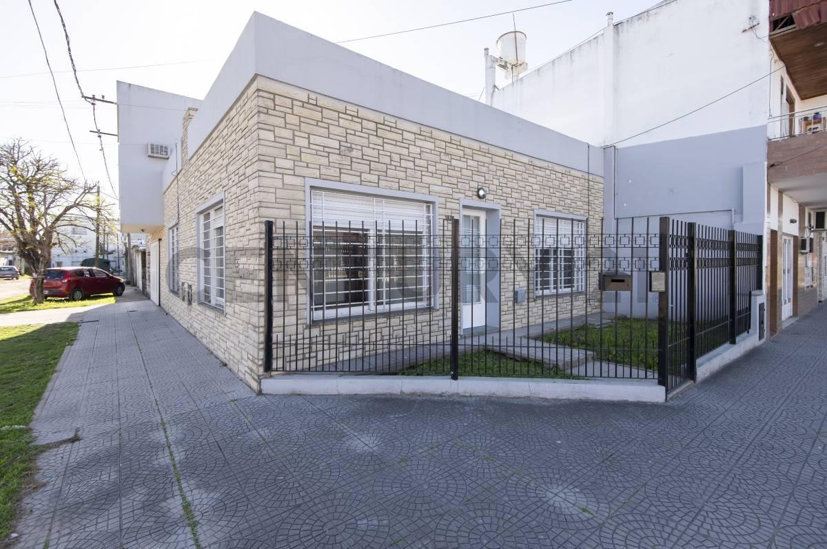 Foto de CASA EN VENTA EN LOS HORNOS DE 3 DORMITORIOS, imagen 4
