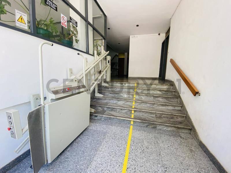 Foto de DEPARTAMENTO EN ALQUILER EN LA PLATA DE 3 DORMITORIOS, imagen 1