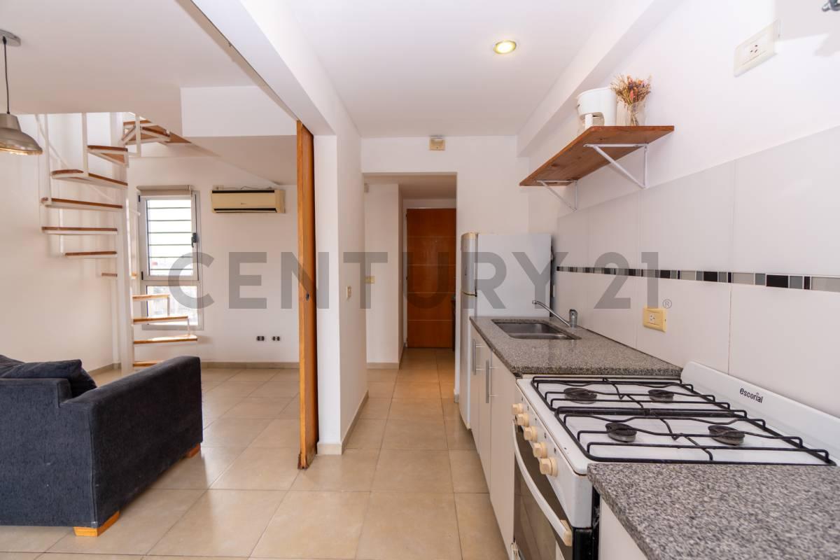 Foto de DEPARTAMENTO EN VENTA EN LA PLATA DE 1 DORMITORIO CON TERRAZA PRIVADA, imagen 2