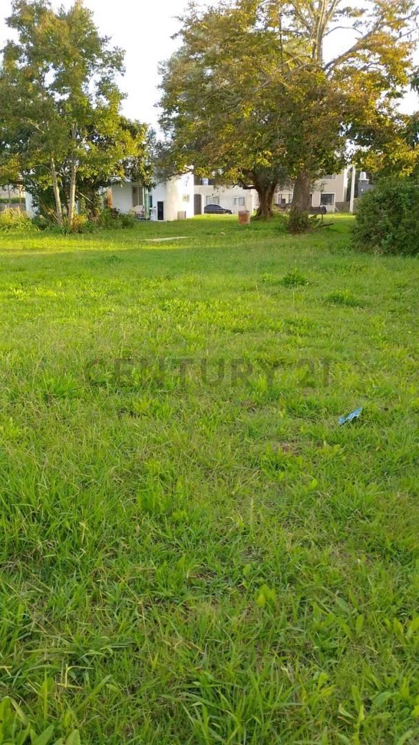 Foto de CALLE 630 Y 135 | VENTA LOTE Barrio Aires de Arana, imagen 4