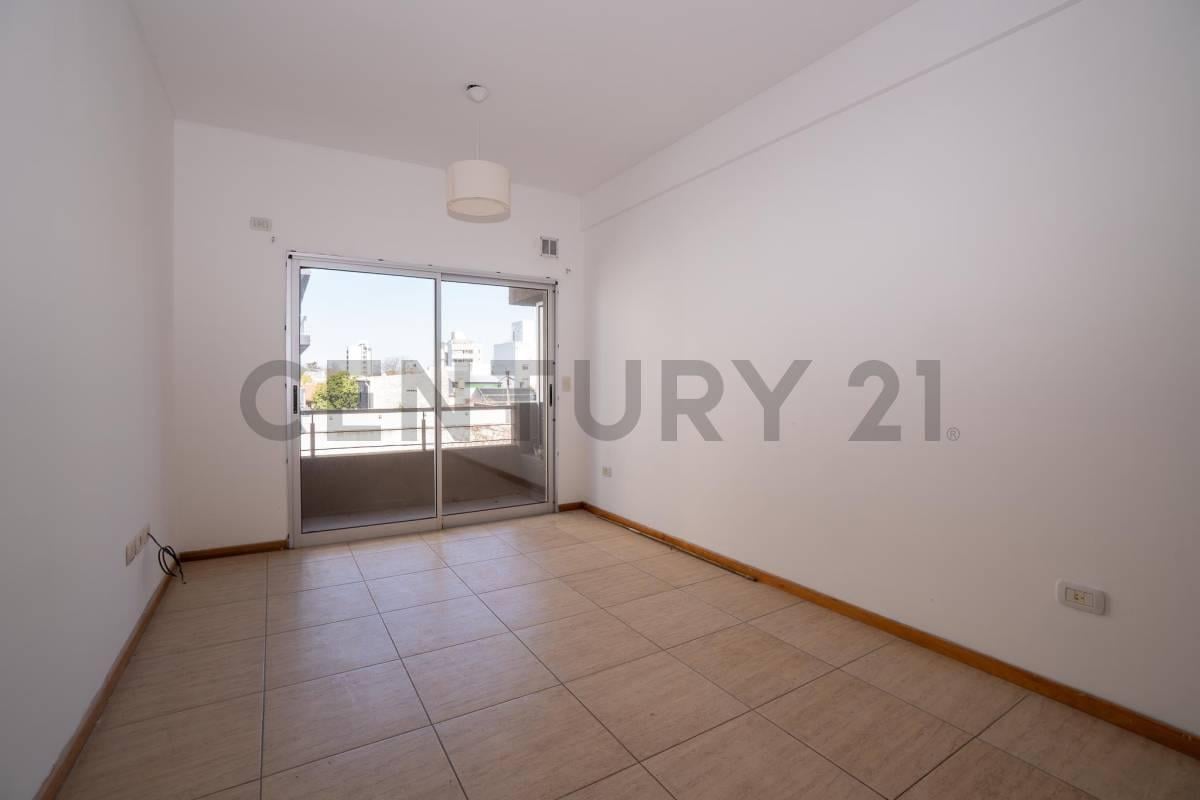 Foto de DEPARTAMENTO EN VENTA EN LA PLATA, imagen 2