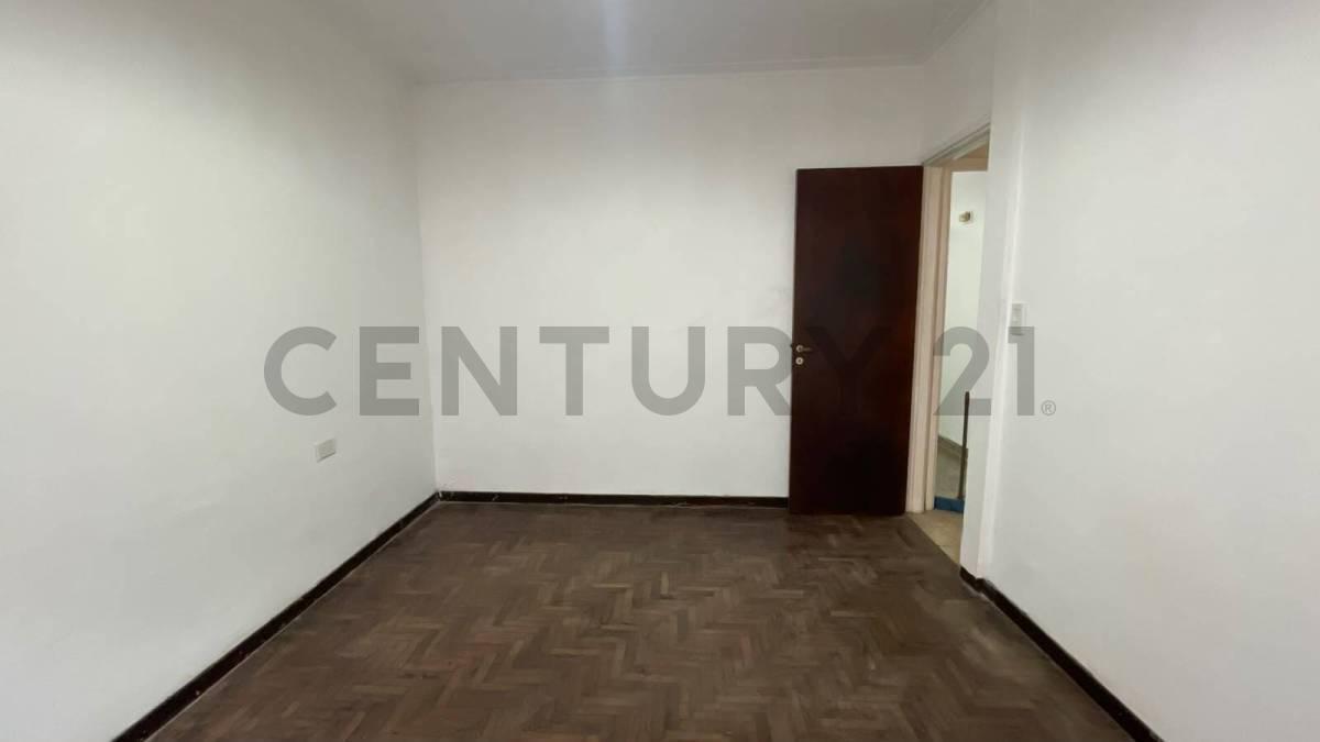 Foto de PH en Alquiler 2 Dormitorios calle 54 entre 30 y 31, imagen 1