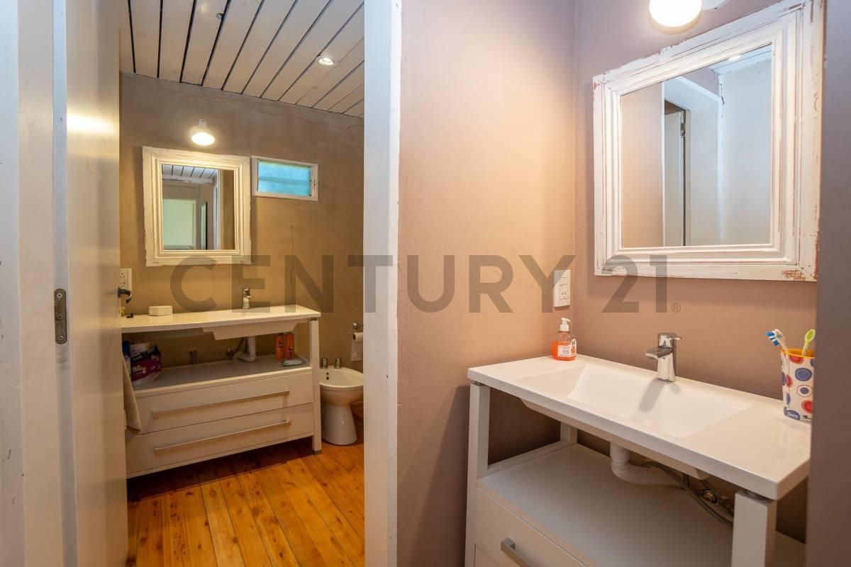 Foto de CASA EN VENTA EN LA PLATA SICARDI, imagen 3