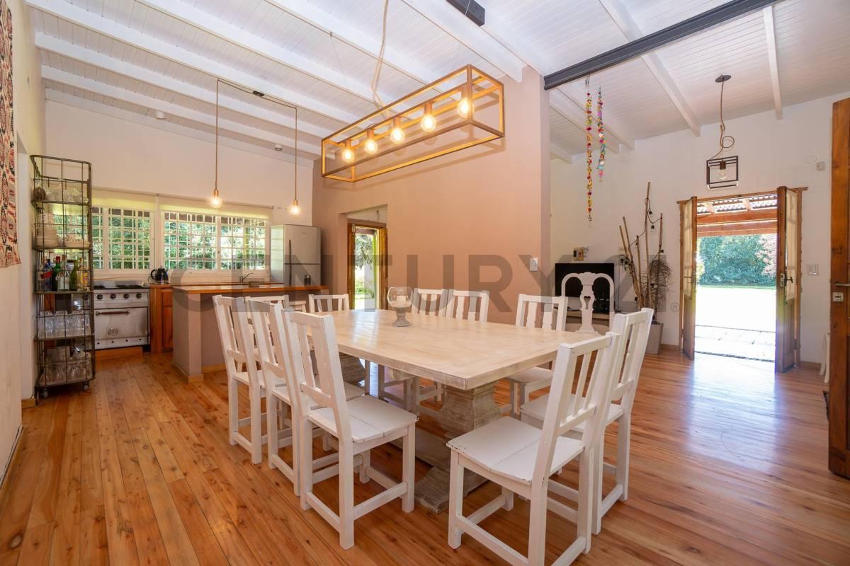 Foto de CASA EN VENTA EN LA PLATA SICARDI, imagen 1