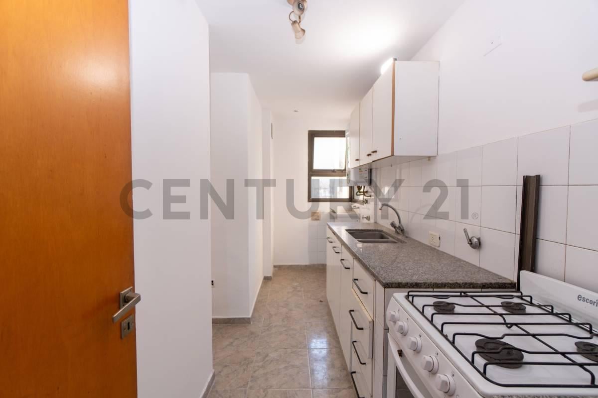 Foto de Departamento en venta en La Plata de dos dormitorios, imagen 3