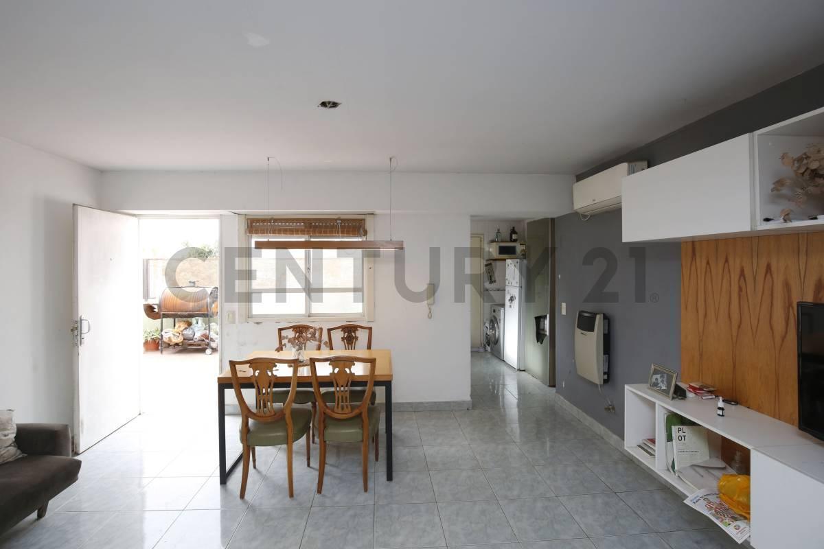 Foto de Ph en venta en La Plata de 1 dormitorio, imagen 3