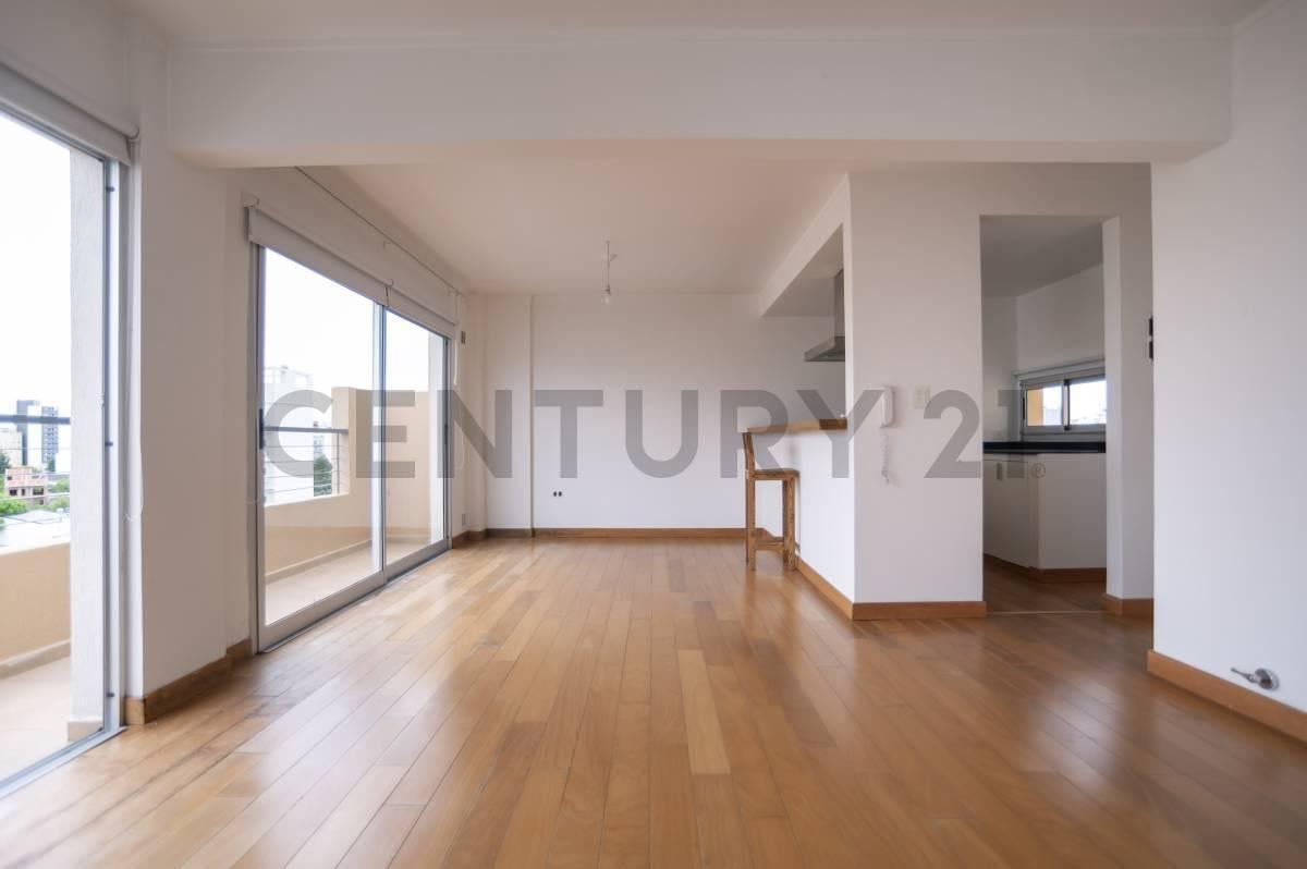 Foto de Departamento de dos dormitorios, terraza privada, cochera cubierta y, imagen 4