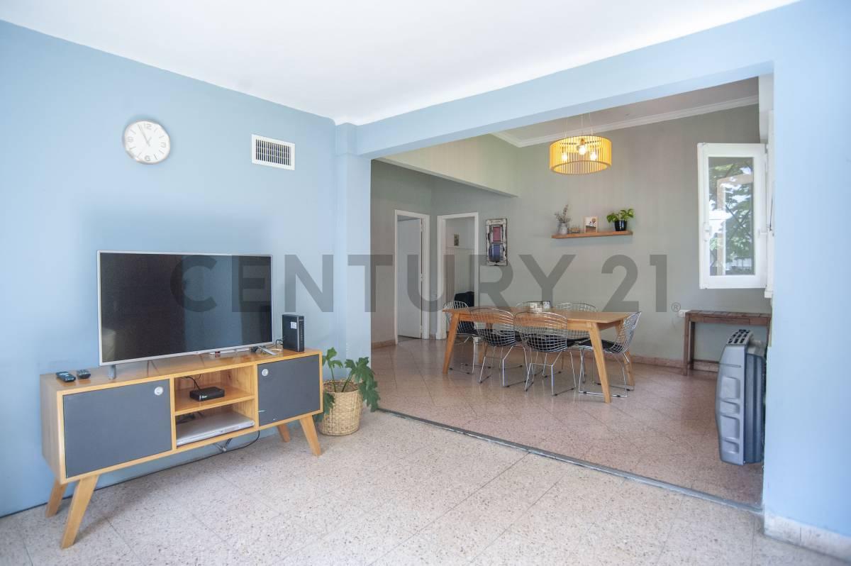 Foto de Casa en venta City Bell - entre Caminos - 3 dormitorios - Lote de 700m2, imagen 3
