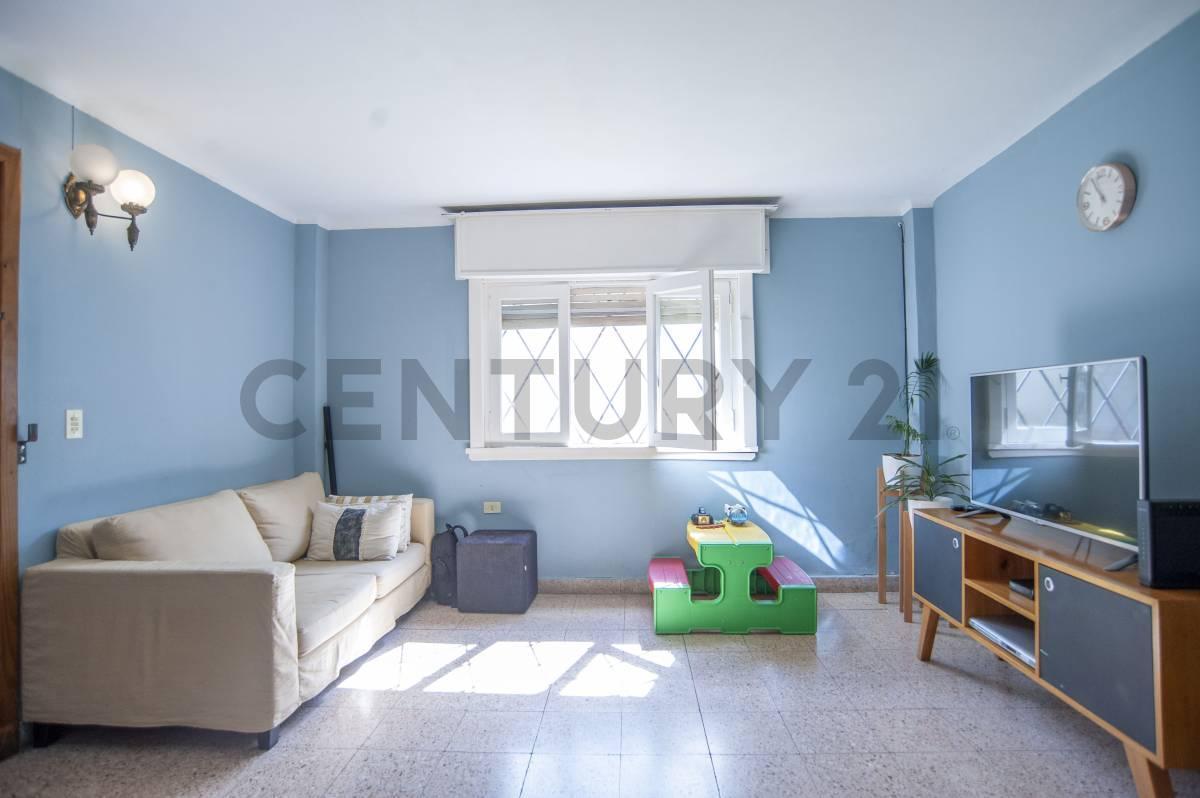 Foto de Casa en venta City Bell - entre Caminos - 3 dormitorios - Lote de 700m2, imagen 1