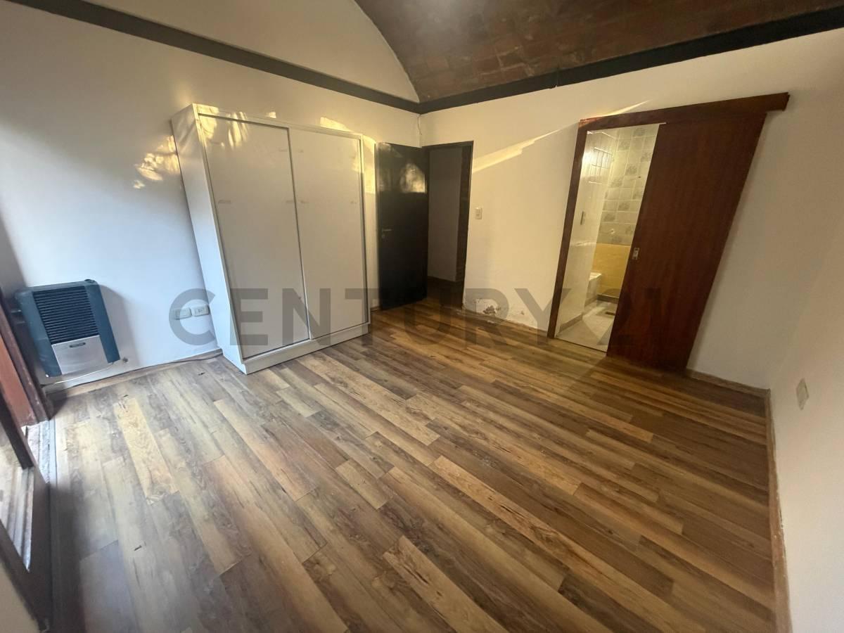 Foto de Casa en alquiler en Gonnet entre caminos, imagen 2