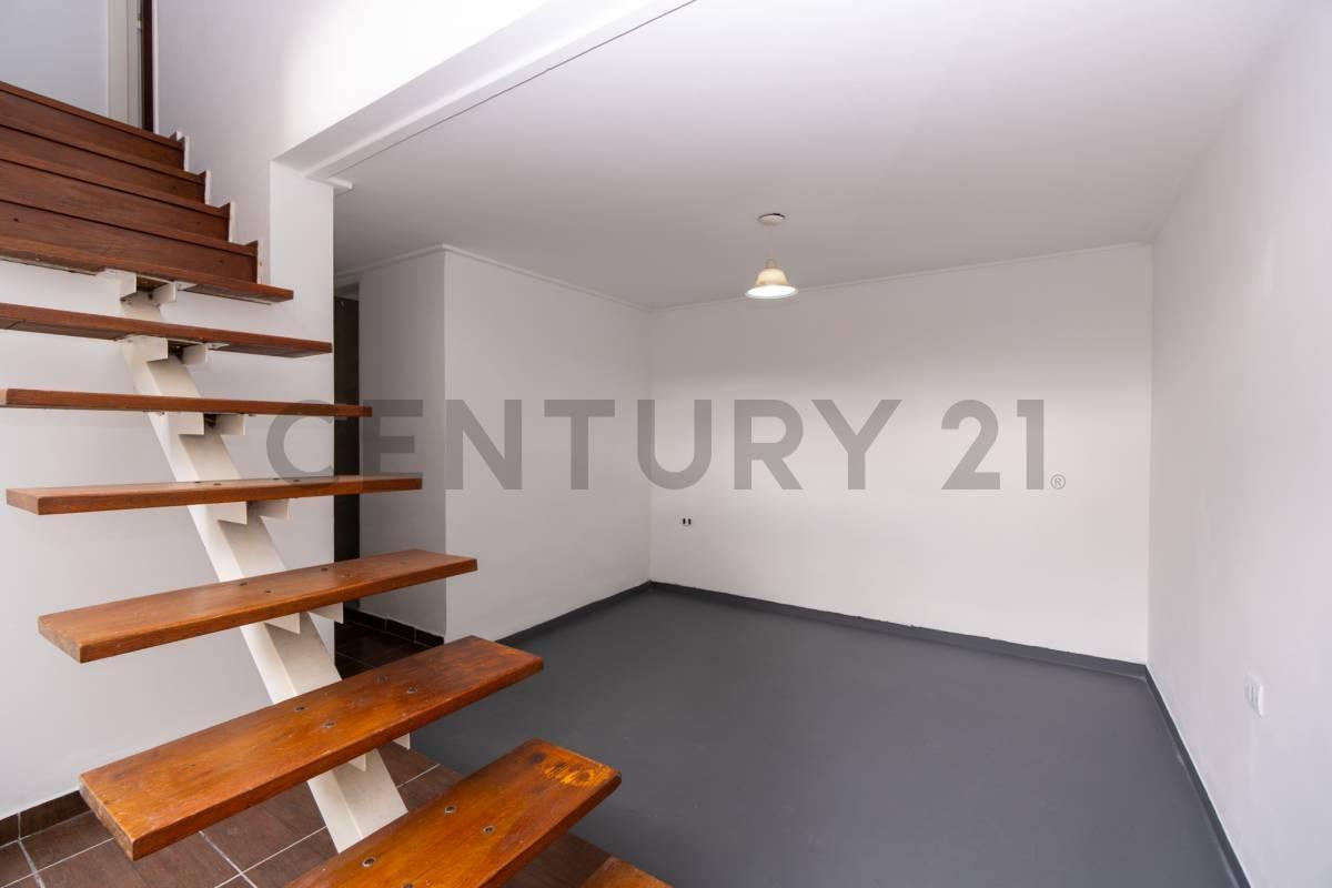 Foto de DEPARTAMENTO PH EN VENTA EN LA PLATA DE 1 DORNITORIO. OPORTUNIDAD, imagen 3