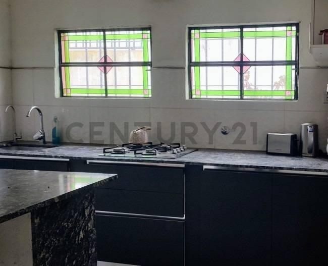 Foto de CASA EN ALQUILER EN LA PLATA DE 2 DORMITORIOS Y PILETA, imagen 5