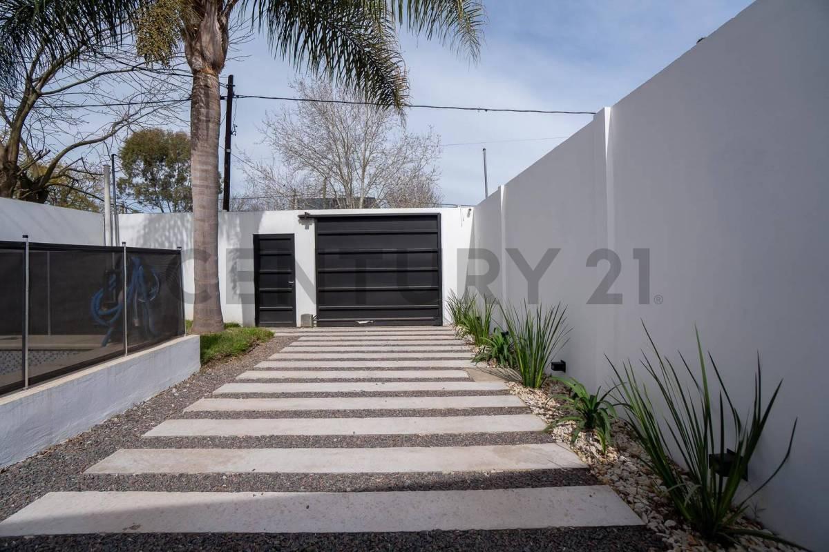 Foto de CASA EN ALQUILER EN SICARDI, imagen 2