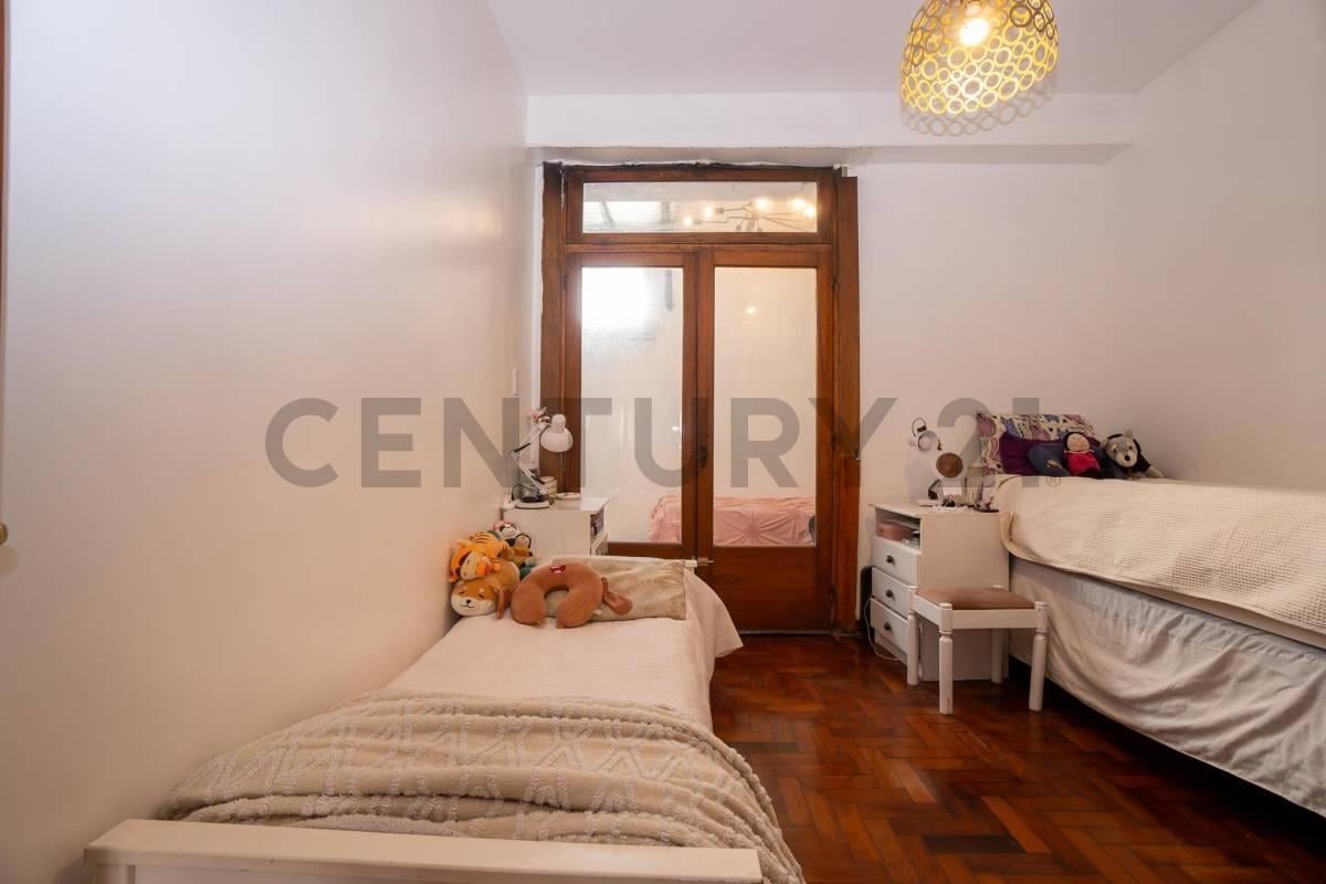 Foto de PH en Venta de 2 Dormitorios con patio en La Plata, imagen 1