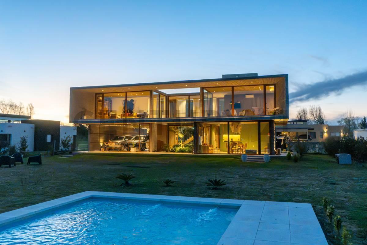 Foto de CASA EN VENTA EN AREA 60 LA VICTORIA, imagen 3