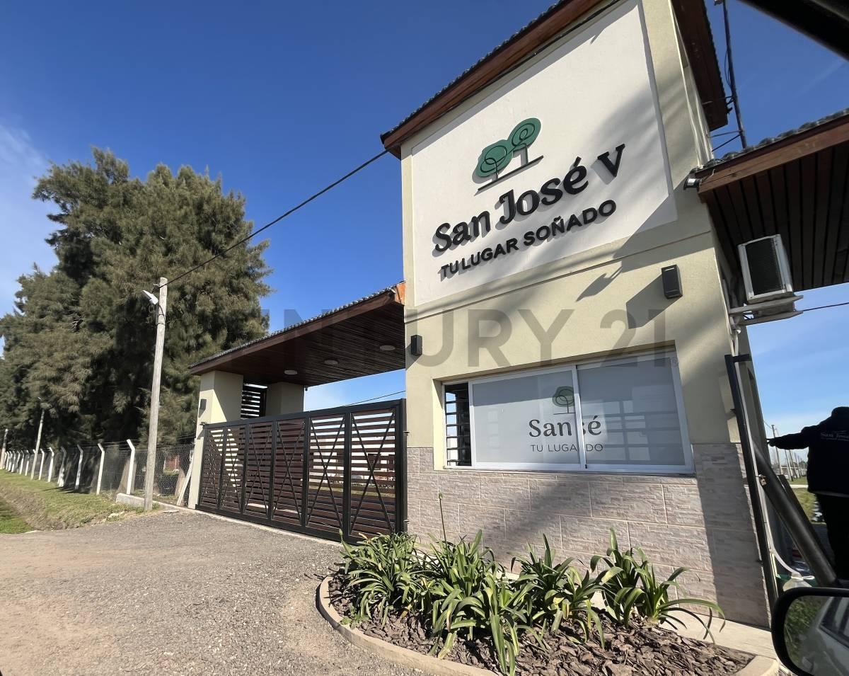 Foto de Lote en venta Barrio San José ETCHEVERRY La Plata, imagen 2