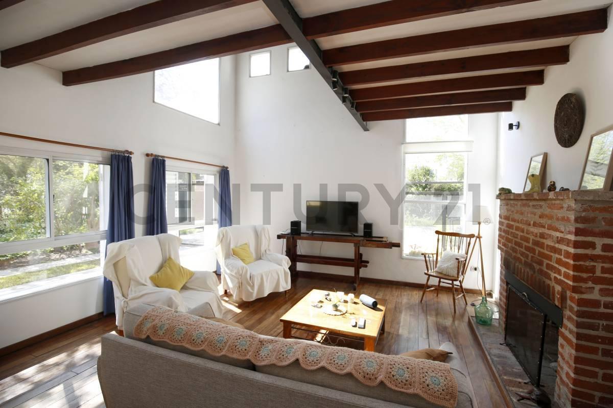 Foto de CASA EN VENTA EN CITY BELL – 3 DORMITORIOS + ESCRITORIO, imagen 1